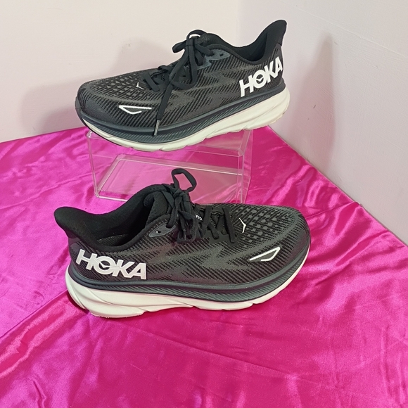 Hoka One One Women Clifton 9 1132211 BWHT Black Running Shoes Size 7.5 D - Picture 2 of 9